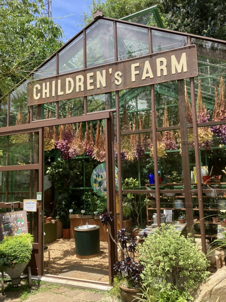 CHILDREN‘s FARM
